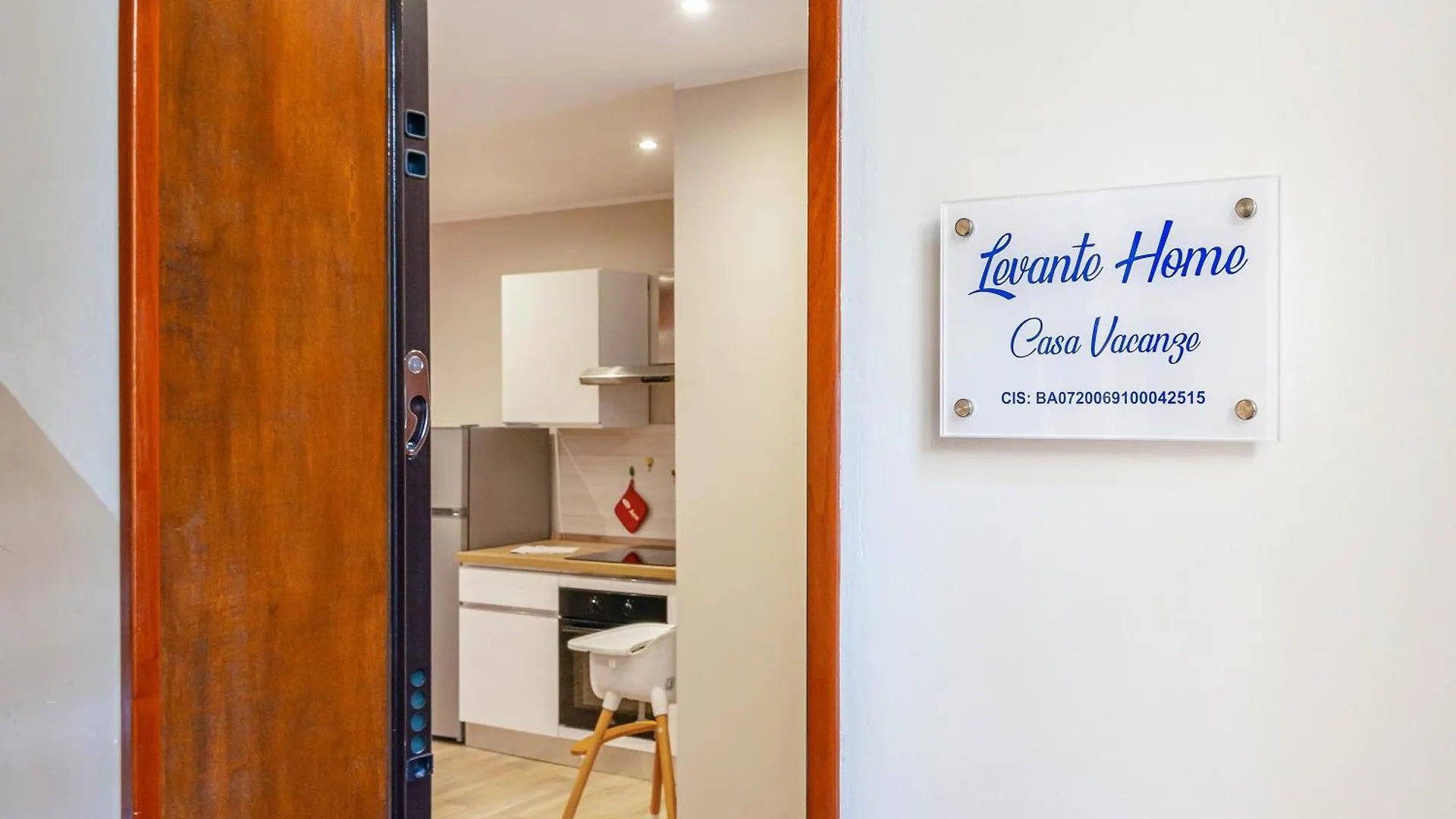 Levante Home In The Centre Of Bari - Happy Rentals 0*,